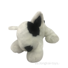 Perro de peluche blanco y negro